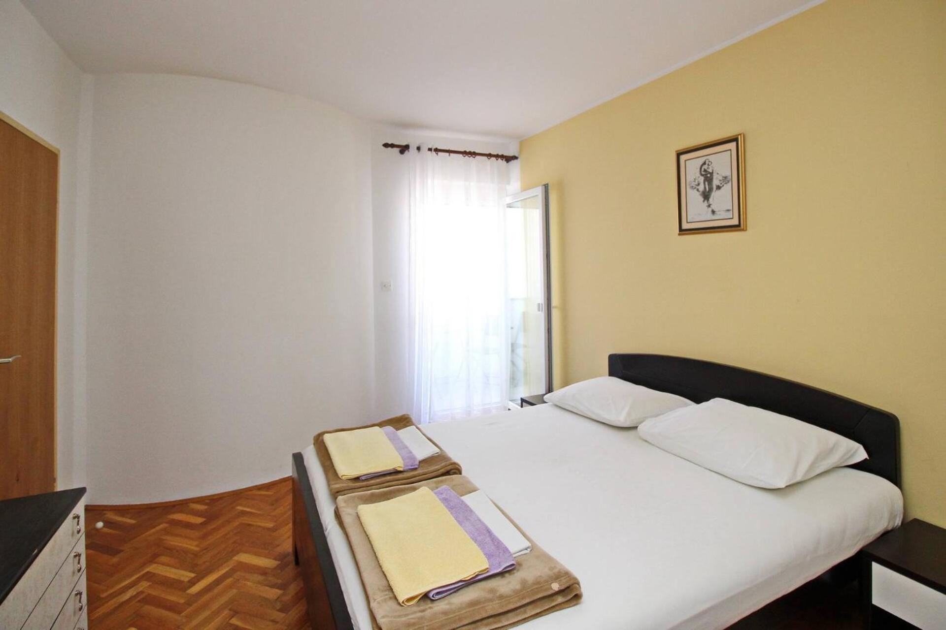 Apartments Karamarko Башка Екстер'єр фото