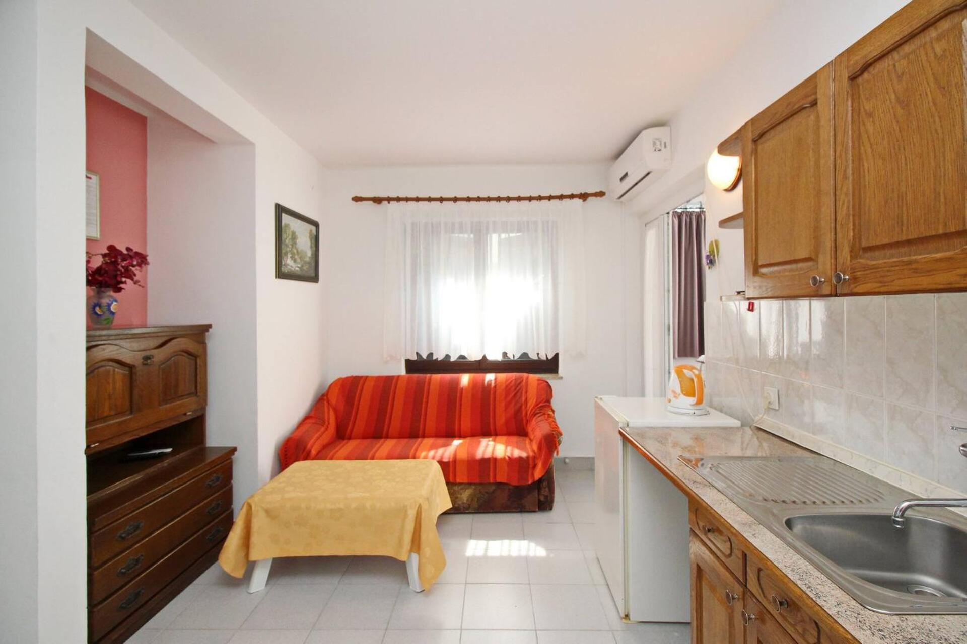 Apartments Karamarko Башка Екстер'єр фото