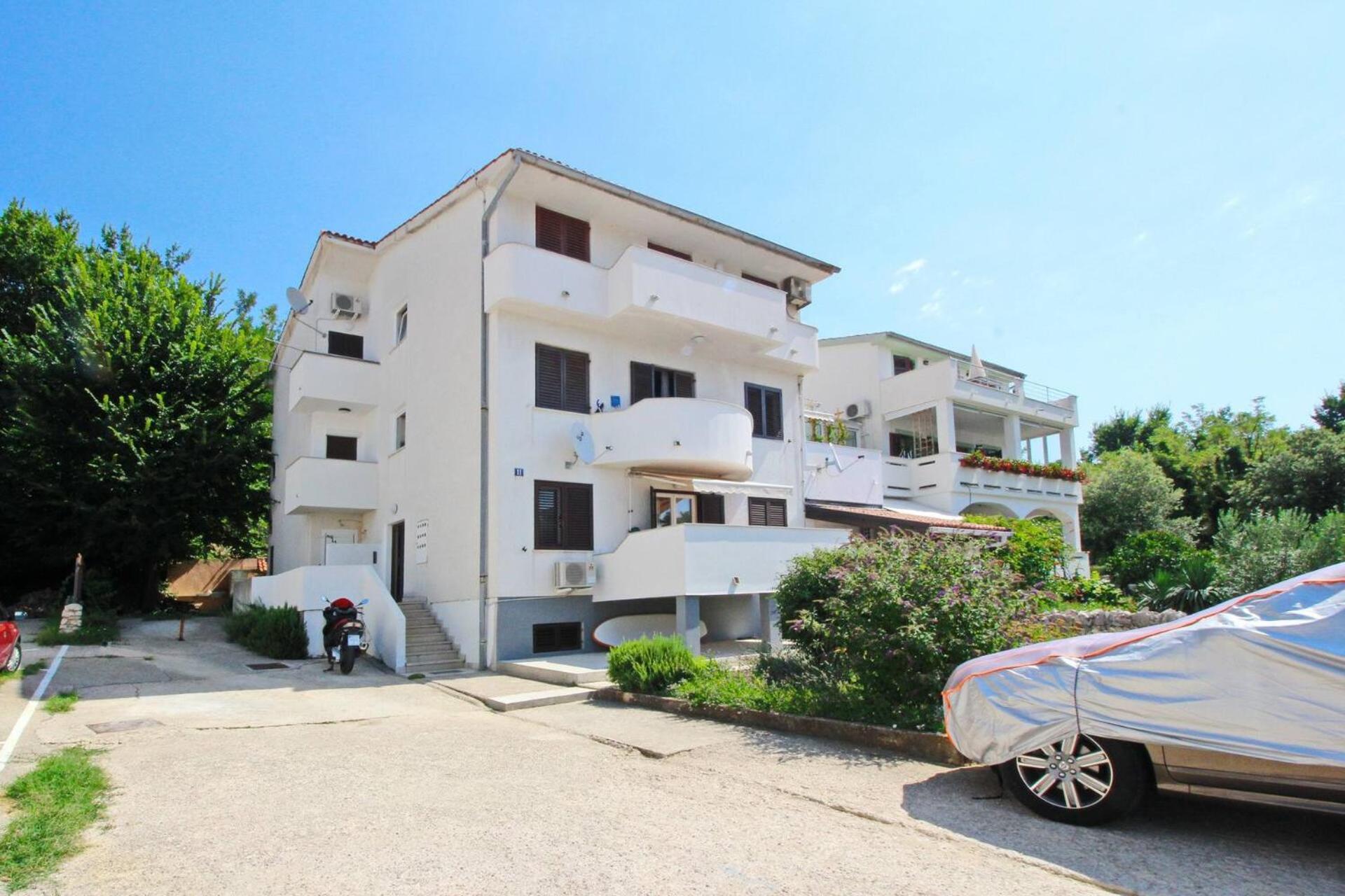 Apartments Karamarko Башка Екстер'єр фото